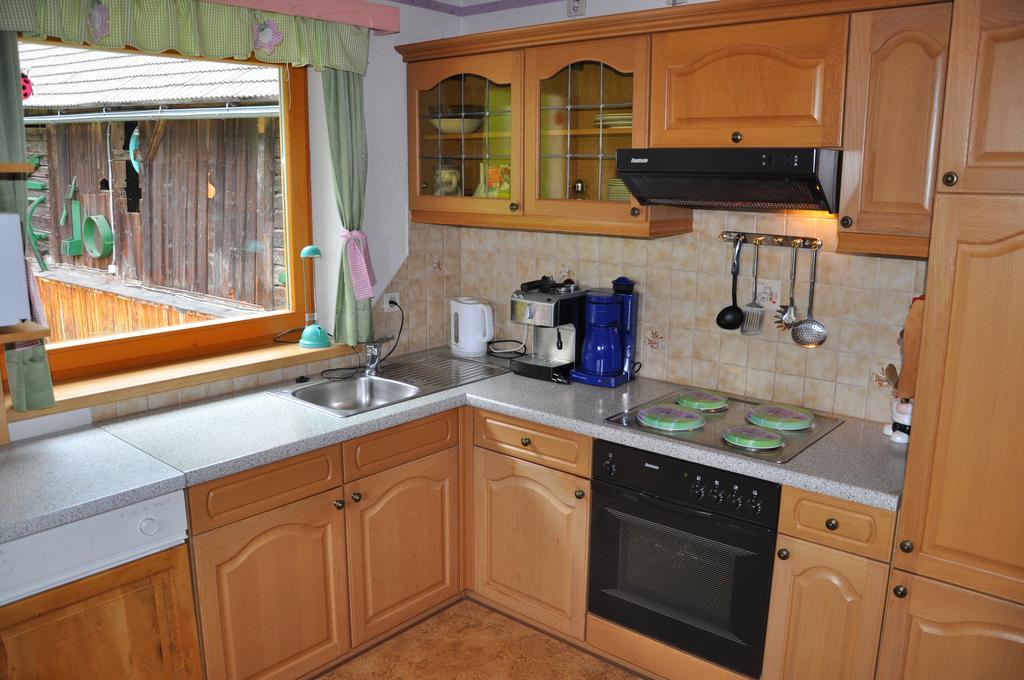 Almen-Kraeuter-Oberreiter Apartment Dellach im Drautal Екстериор снимка