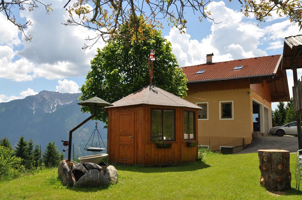 Almen-Kraeuter-Oberreiter Apartment Dellach im Drautal Екстериор снимка
